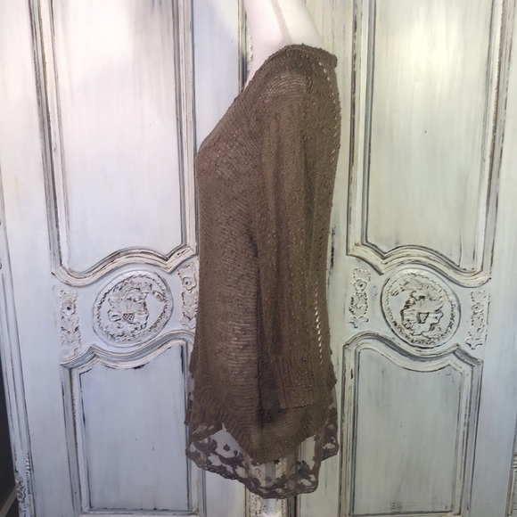 Iris Designed in LA  Taupe Open Weave Long Sleeve Lace Hem Tunic Sweater - Picture 7 of 11